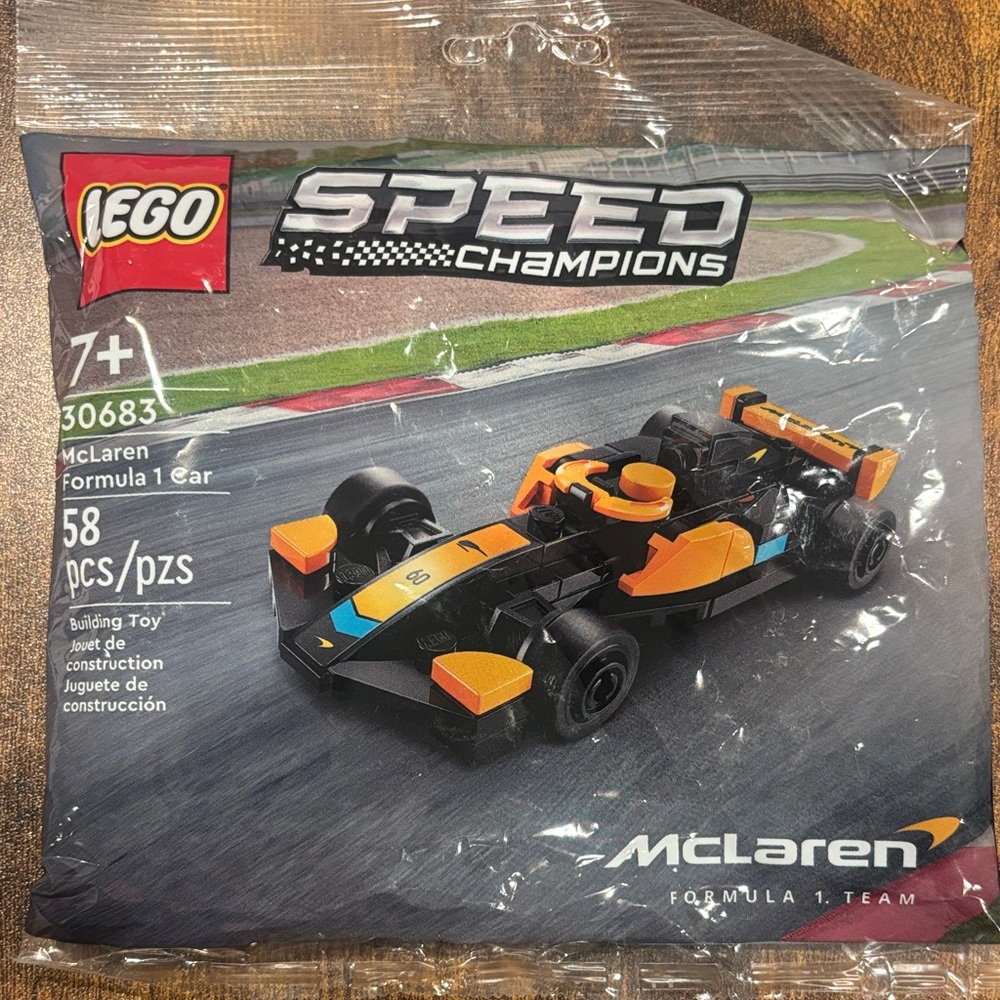 LEGO Speed Champions McLaren Formula 1 Car in Black and Orange